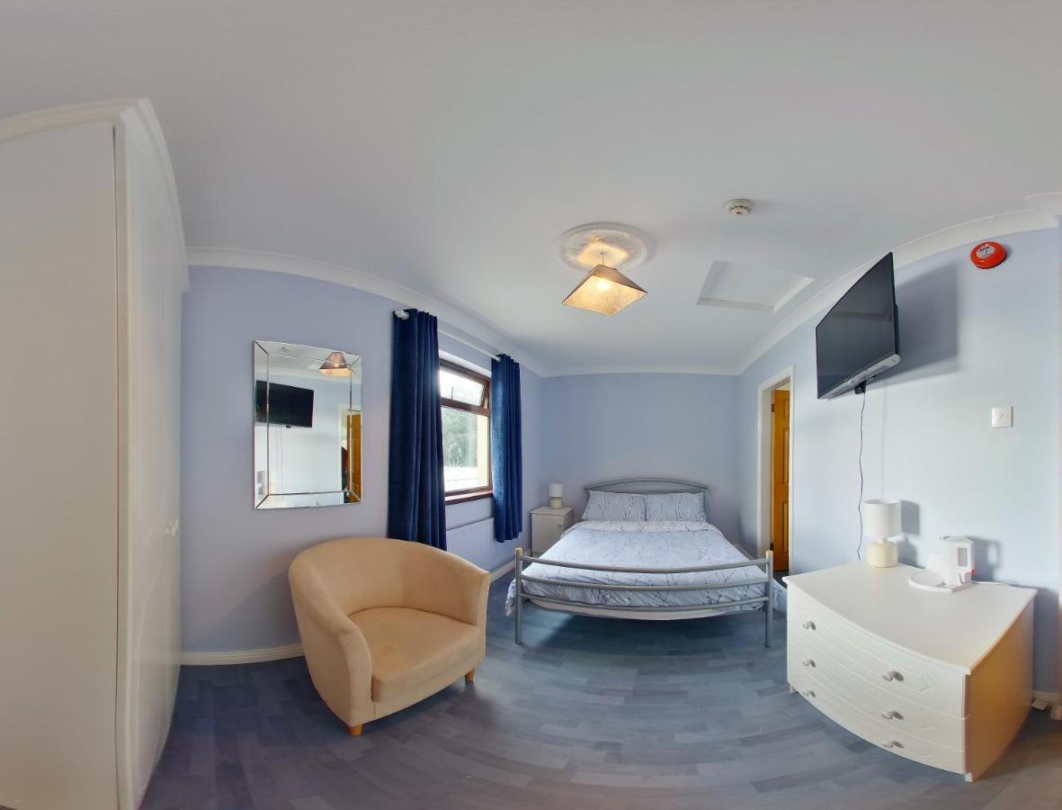 The Coach Inn Страбан Екстериор снимка