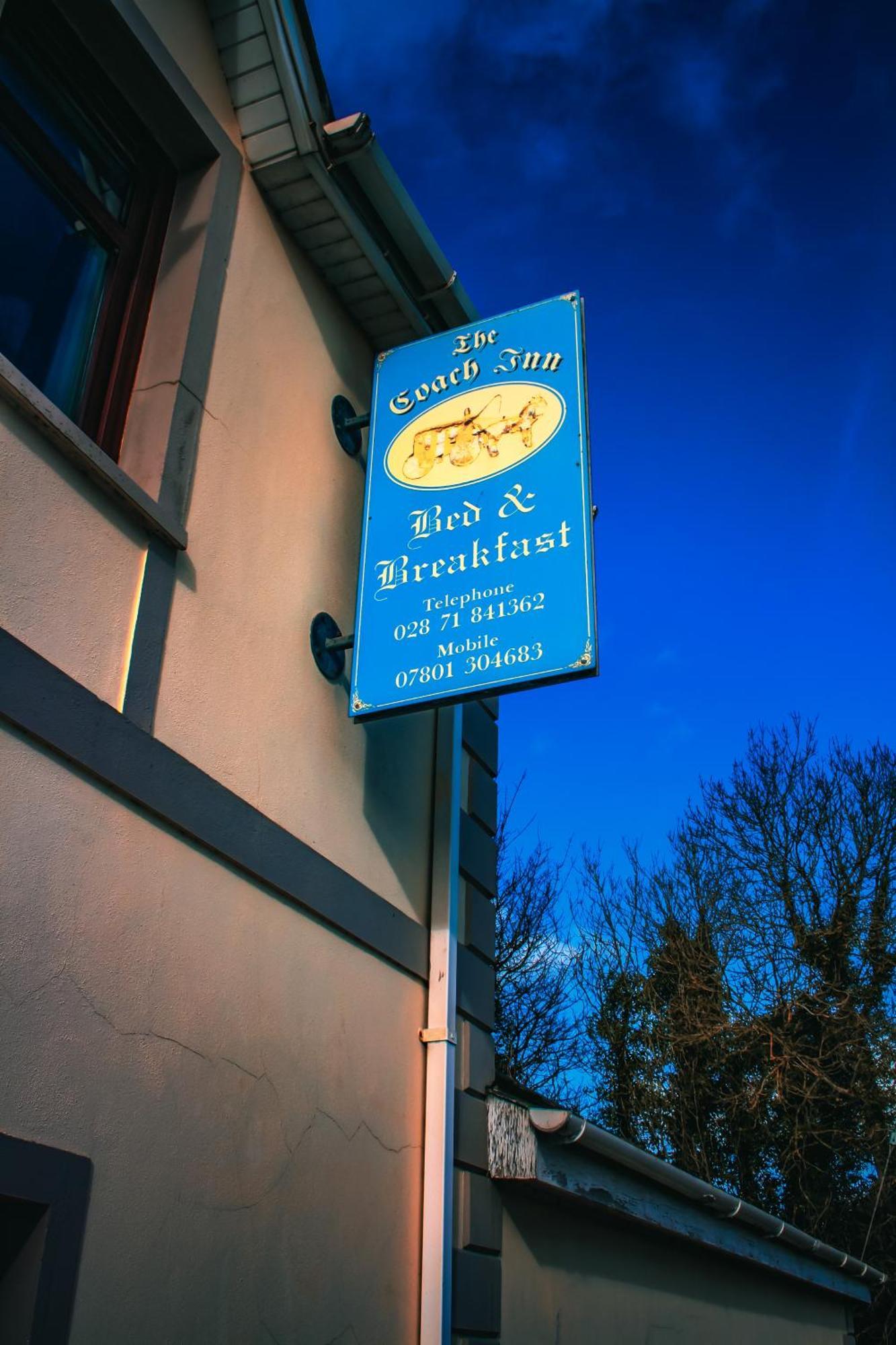 The Coach Inn Страбан Екстериор снимка