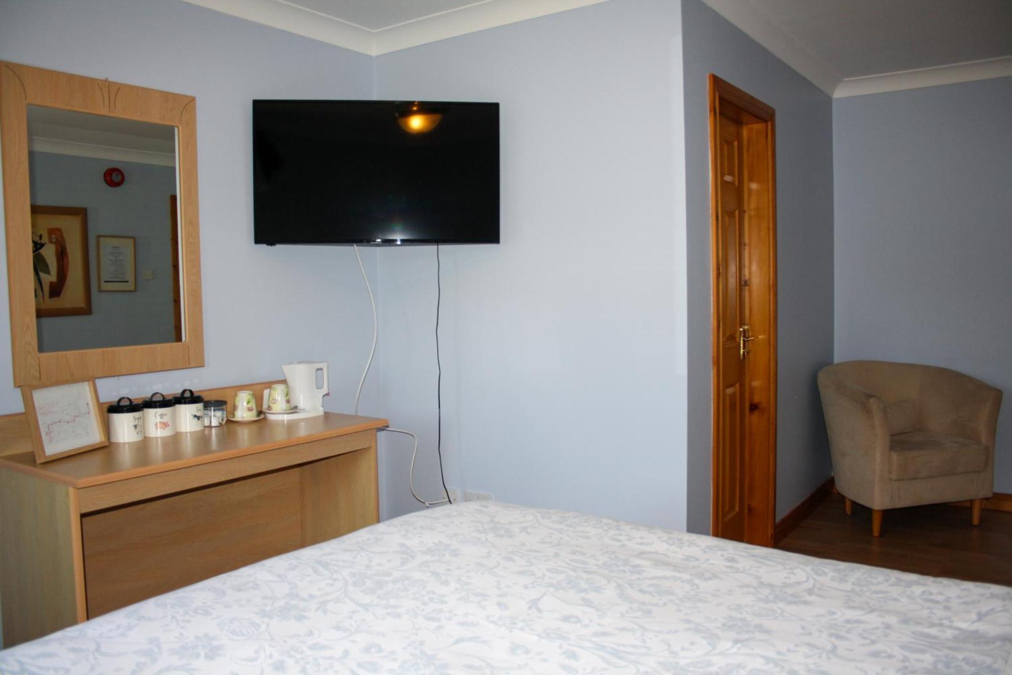 The Coach Inn Страбан Екстериор снимка